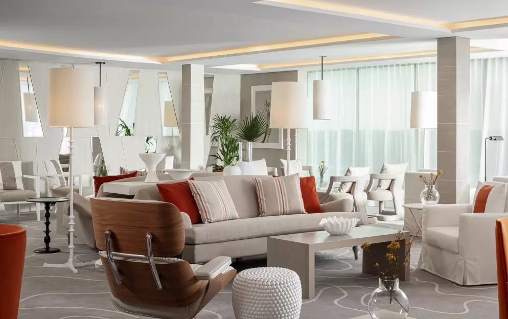 Celebrity Cruises The Retreat Lounge 1.jpg